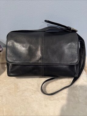 Tignanello Black Messenger Crossbody Handbag Purse. Vintage